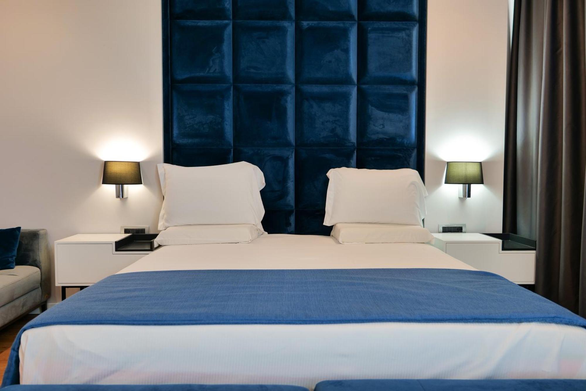 Hotel Blue Sky Sarande Bagian luar foto