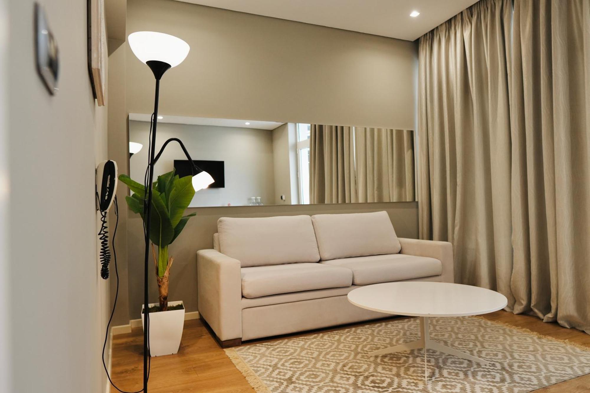 Hotel Blue Sky Sarande Bagian luar foto