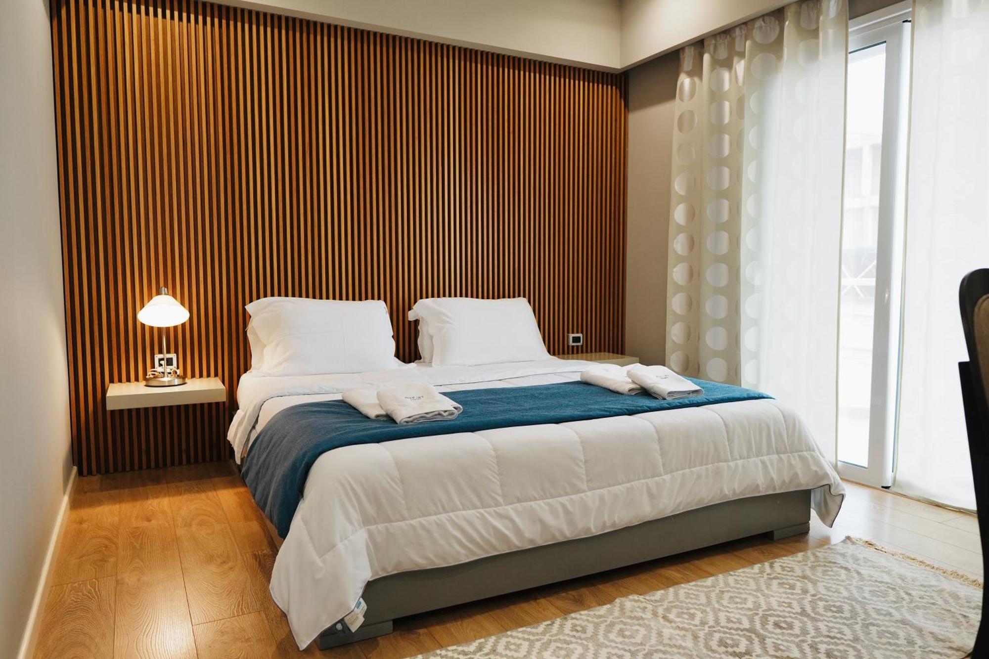 Hotel Blue Sky Sarande Bagian luar foto
