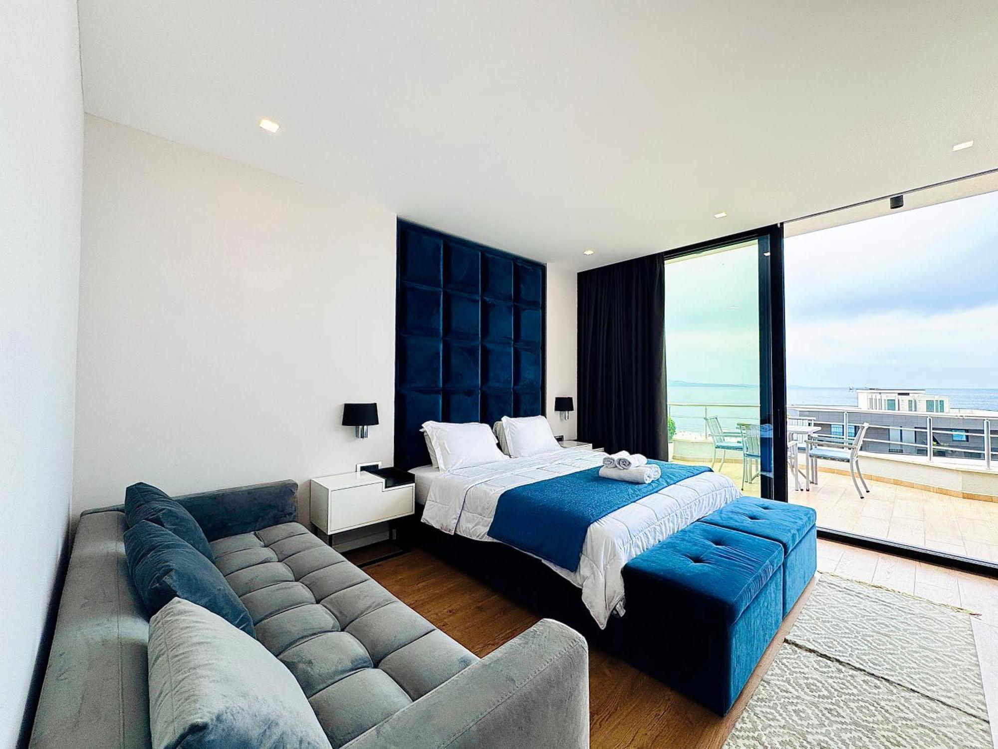 Hotel Blue Sky Sarande Bagian luar foto