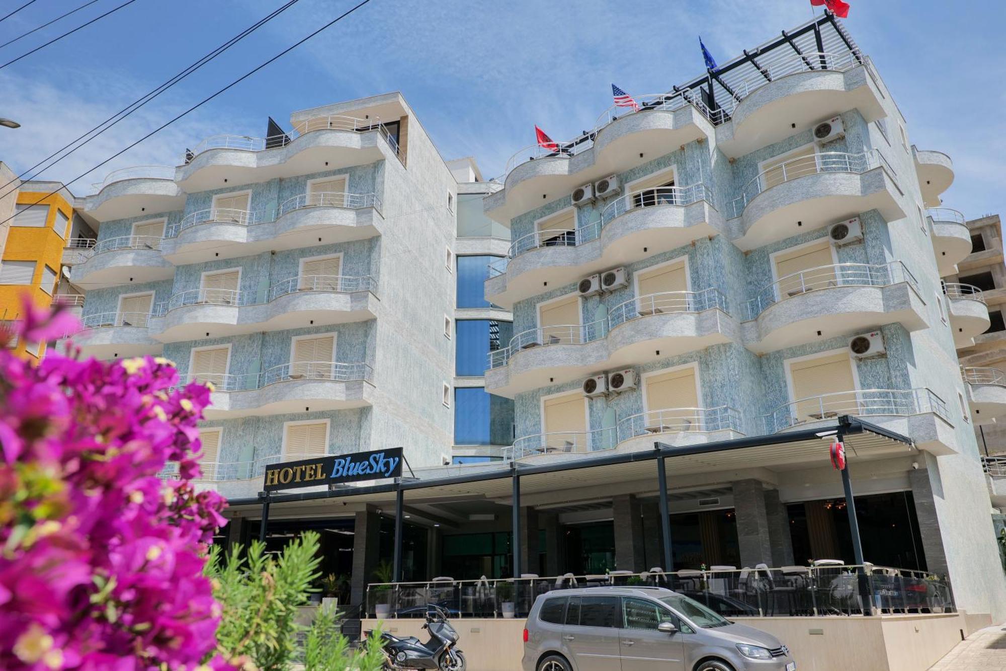 Hotel Blue Sky Sarande Bagian luar foto